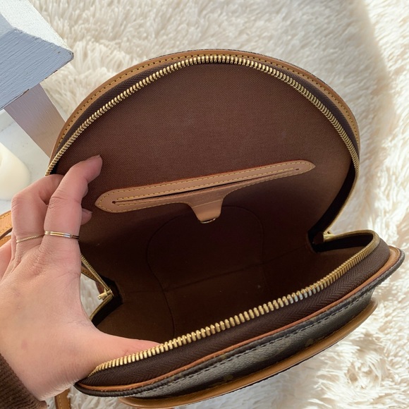 AUTHENTIC LOUIS VUITTON SAC A DOS ELLIPSE BACKPACK - Picture 6 of 8